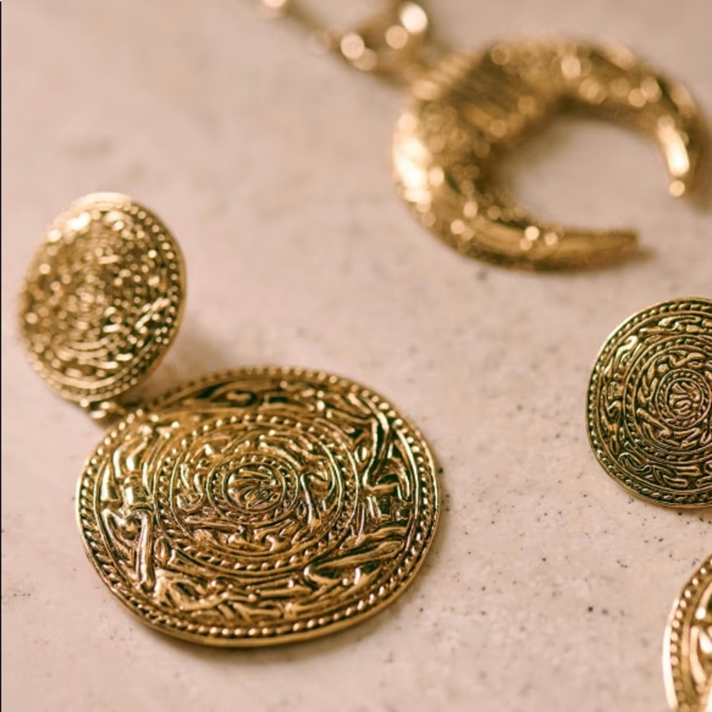 Sézane gold earrings
